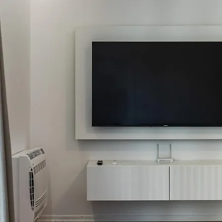 Aqua Breeze 2br By Pikhost Appartement Golem (Tirana)